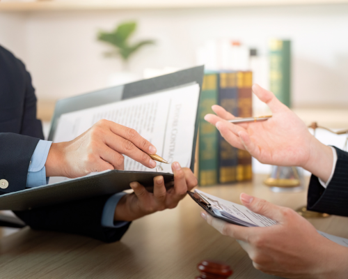 Poderes, actas notariales, pólizas bancarias